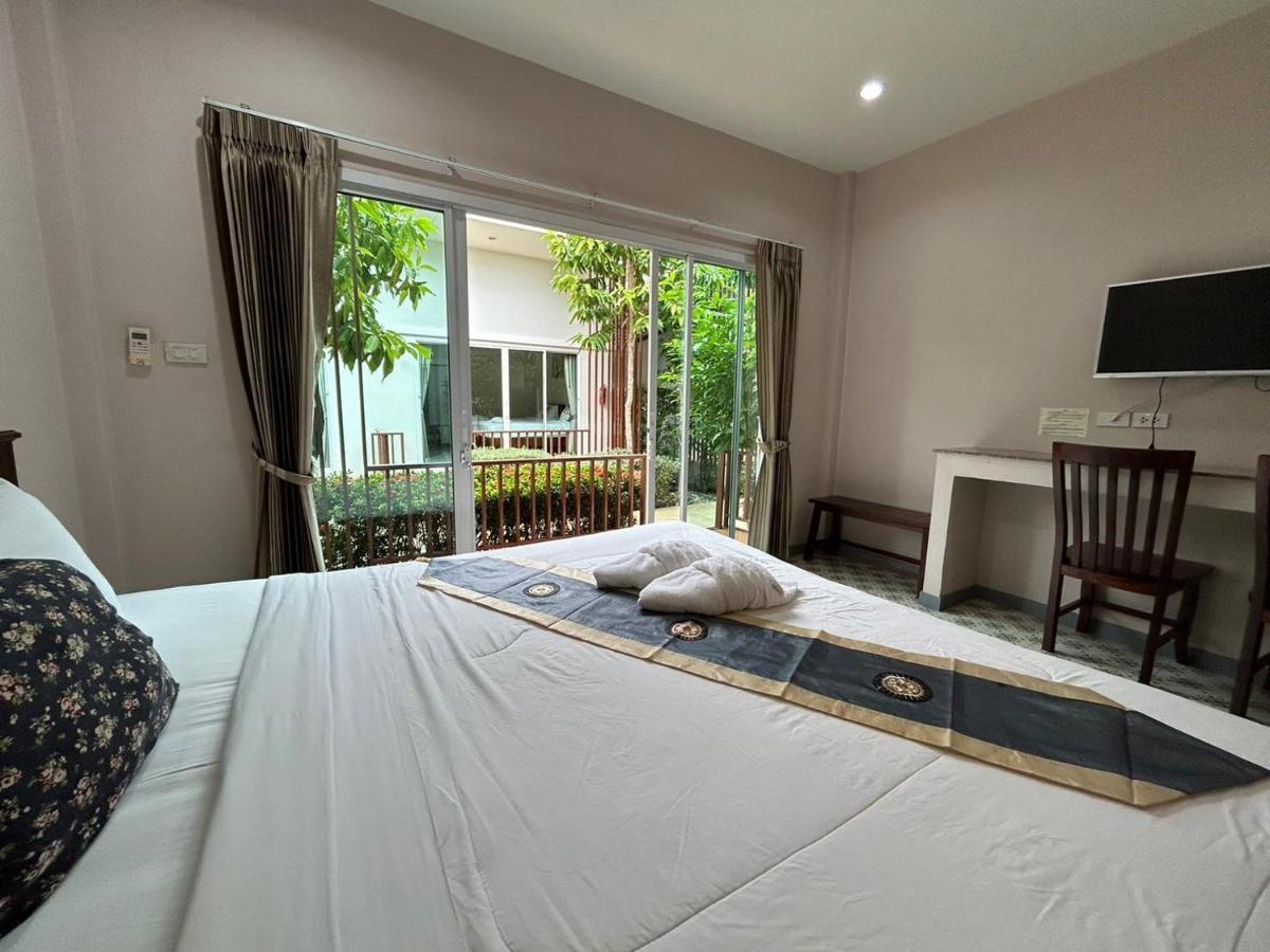 Baanloksouylokchay Hotel HHQ Quarto foto