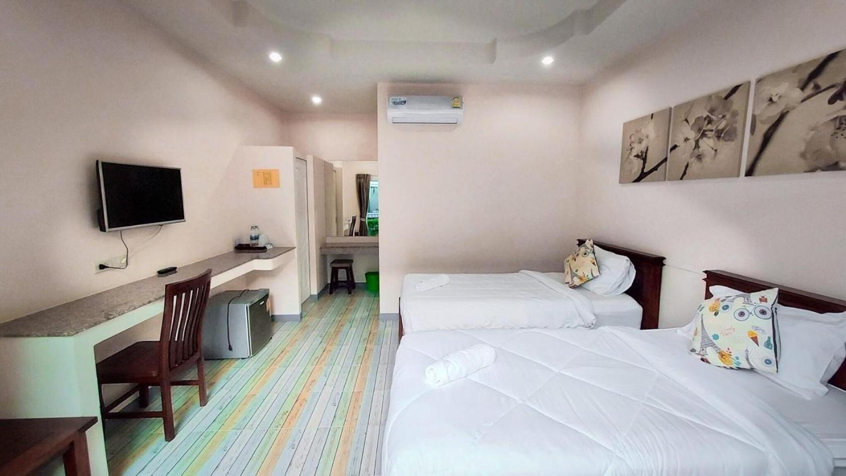 Baanloksouylokchay Hotel HHQ Quarto foto